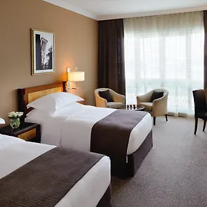 فندق وشقق موفنبيك بور *****